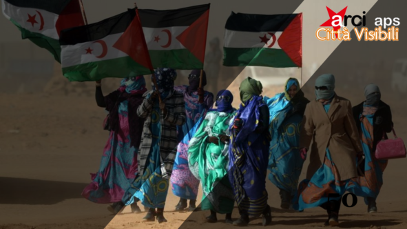 donne saharawi con bandiera